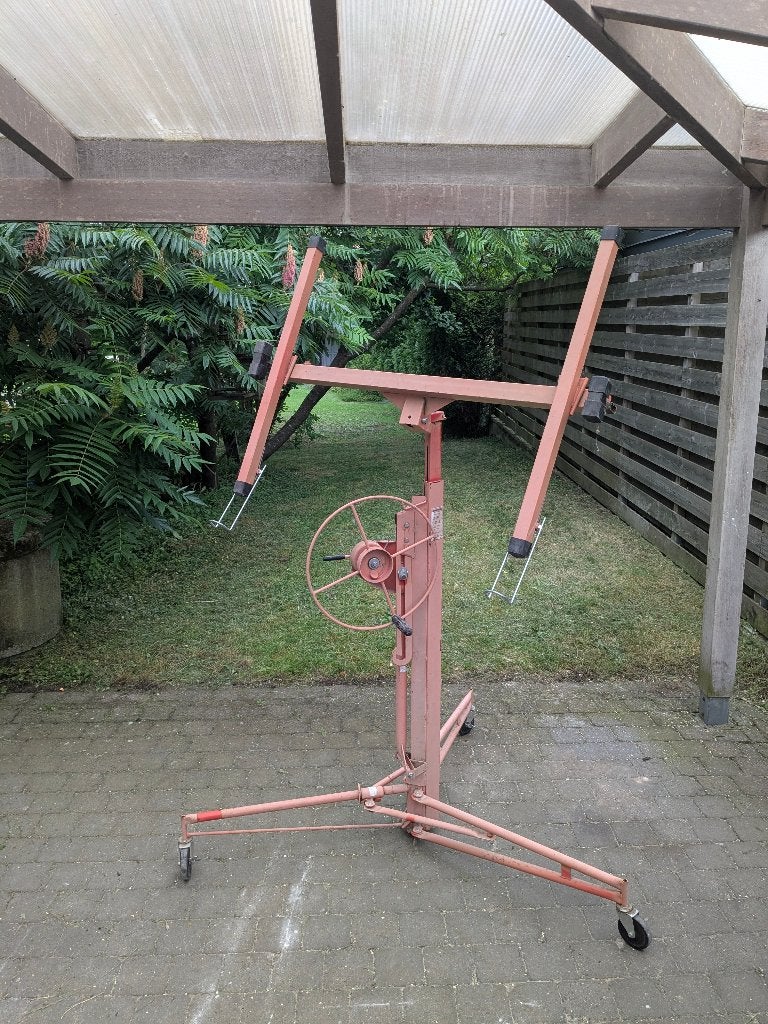 Gyproclift · TE HUUR · regio Herentals / Turnhout, Enlèvement, Utilisé, Ascenseur de chantier