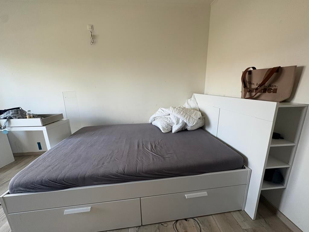 Bed , kast, make- up tafel + stoel te koop, Ophalen, Zo goed als nieuw