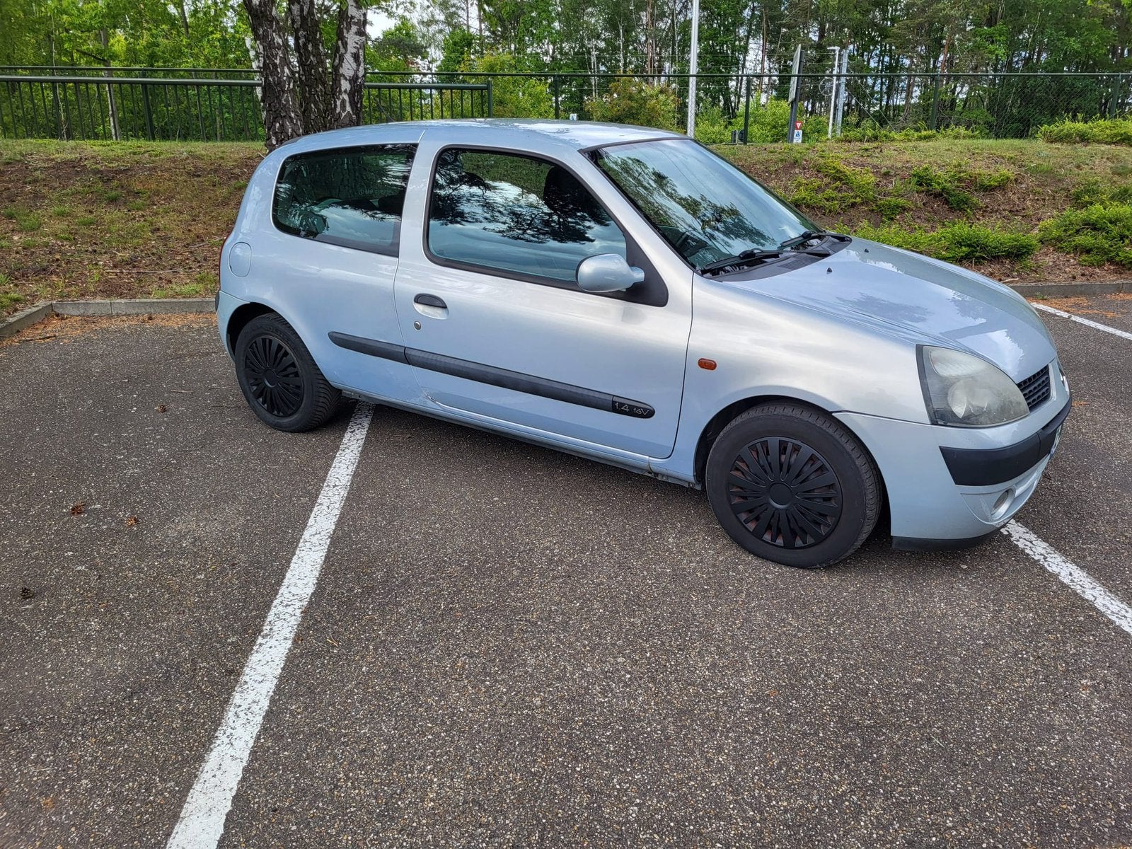 Renault Clio 1.4 16v automatique 108,759 km, Autos, Achat, Automatique, Particulier, 3 portes