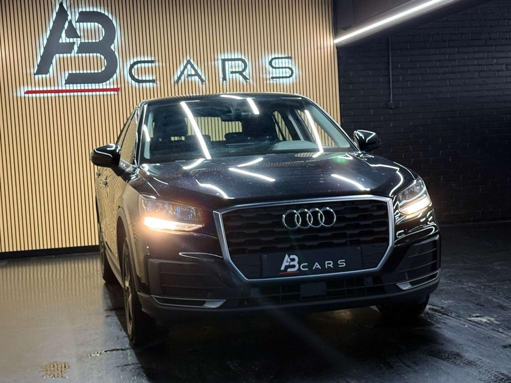 Audi Q2 30 TFSI Sport * GARANTIE 12 MOIS * 1er prop *, Auto's, Stof, Gebruikt, 116 pk, Zwart