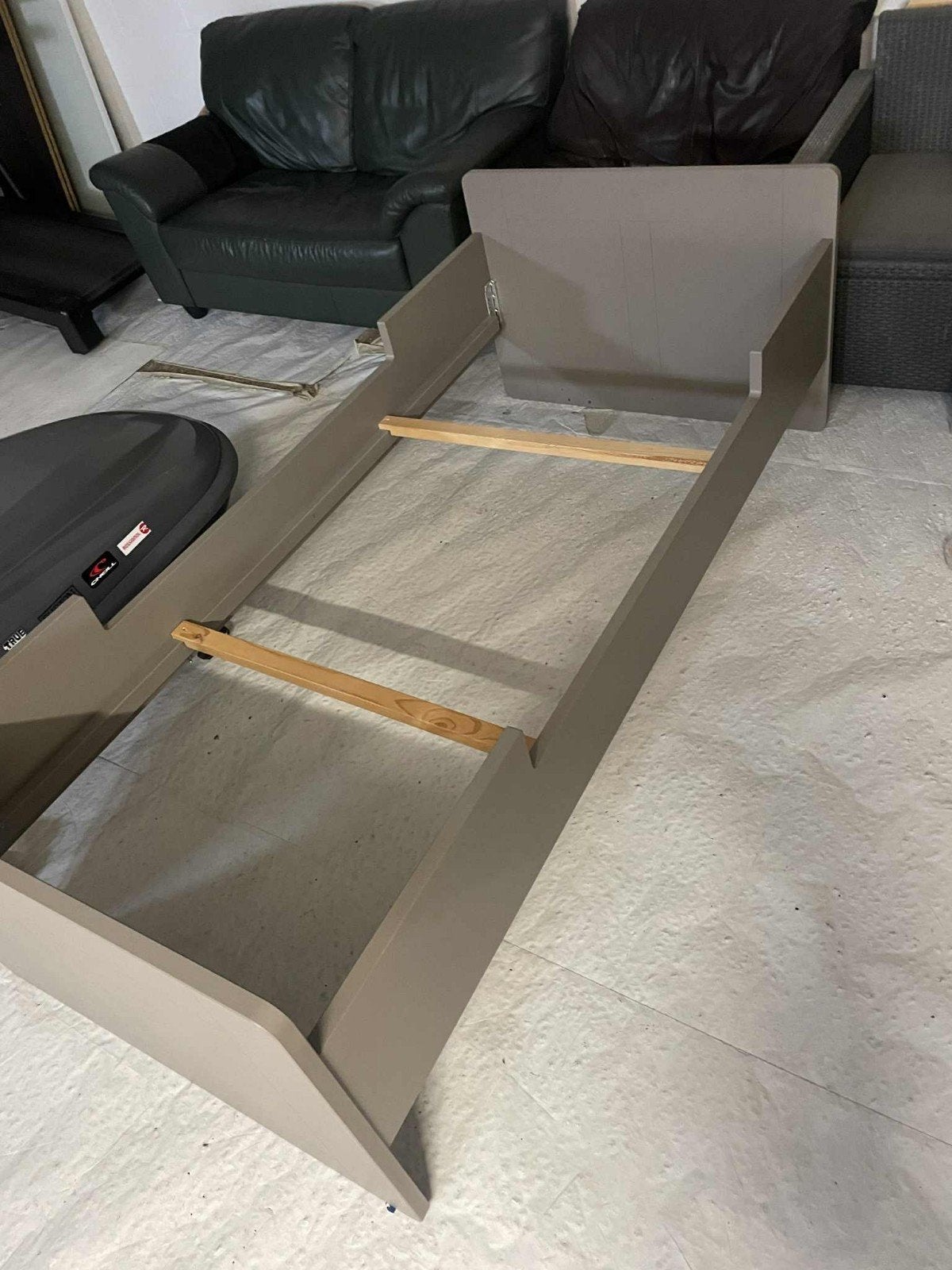 chambre evolutif lits cage lits personne commode garde robe, Enlèvement