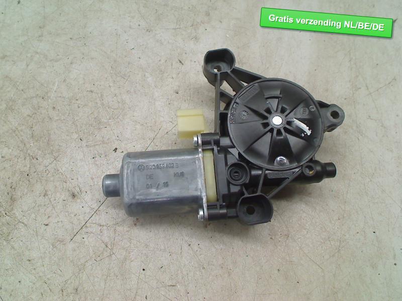 MOTEUR LEVE VITRE ELECTRIQUE AVANT DROIT Audi (5Q0959802B), Dhr. R. de Gouw, Audi, Utilisé, Droite