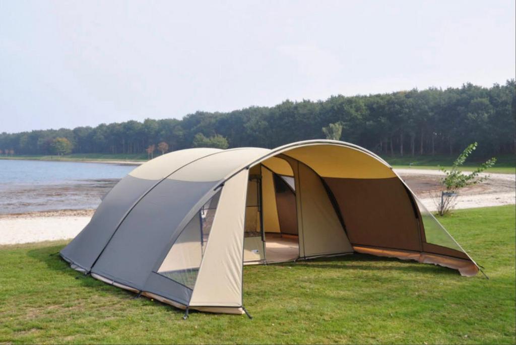 FALCO STEENAREND 5800, Caravans en Kamperen, Tenten, Ophalen, Zo goed als nieuw