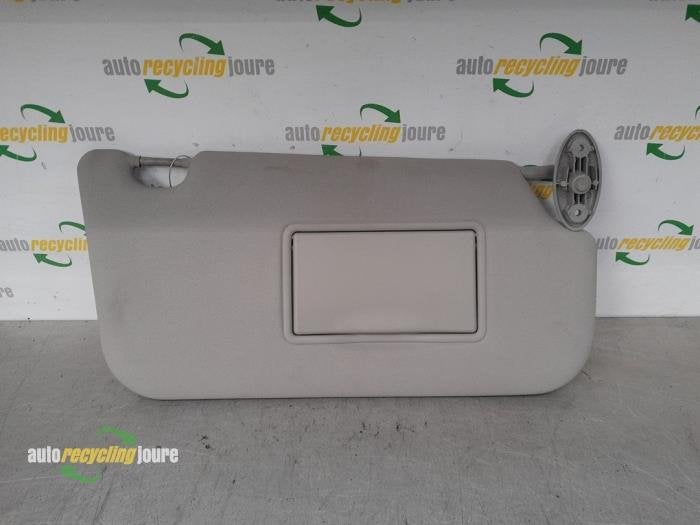 Pare-soleil d'un Ford Fiesta, -, -, 3 mois de garantie, -