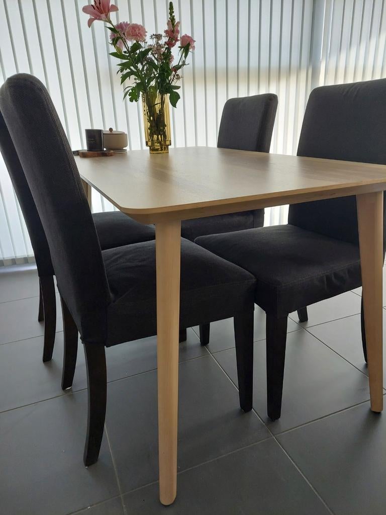 Eettafel zeer proper, Ophalen of Verzenden, Zo goed als nieuw, Vier personen, Rechthoekig