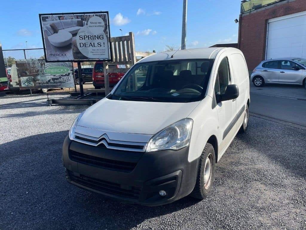 Citroën Berlingo Euro 6 2018, Auto's, Euro 6, https://public.car-pass.be/vhr/cd4ba614-35eb-43c1-ab43-c80b9f516eb4, Te koop, Berlingo