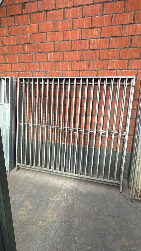 Kennelpanelen gebruikt 4 stuks 2meter lang op 180 hoog, Enlèvement