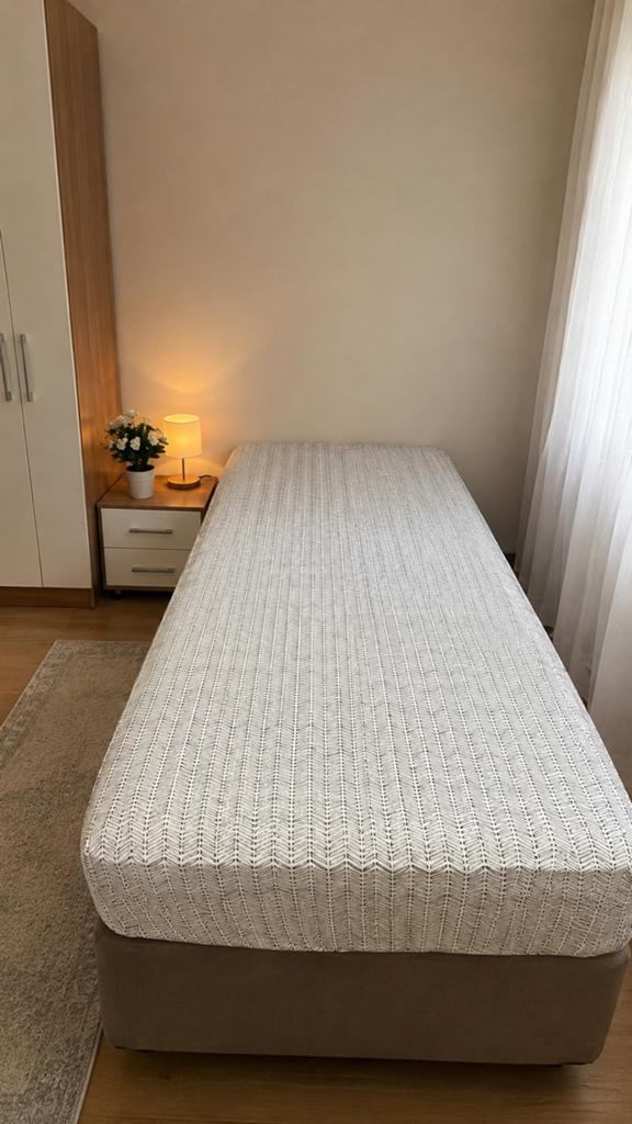 Gratis matras 90x180 weg is weg, Ophalen, Zo goed als nieuw