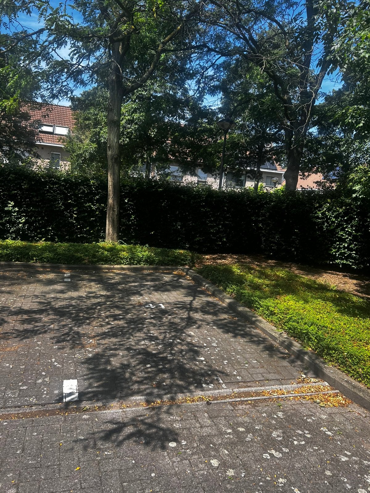 Parkeerplaats Antwerpen-Berchem - afgesloten met bareel, Immo, Garages en Parkeerplaatsen, Antwerpen (stad)