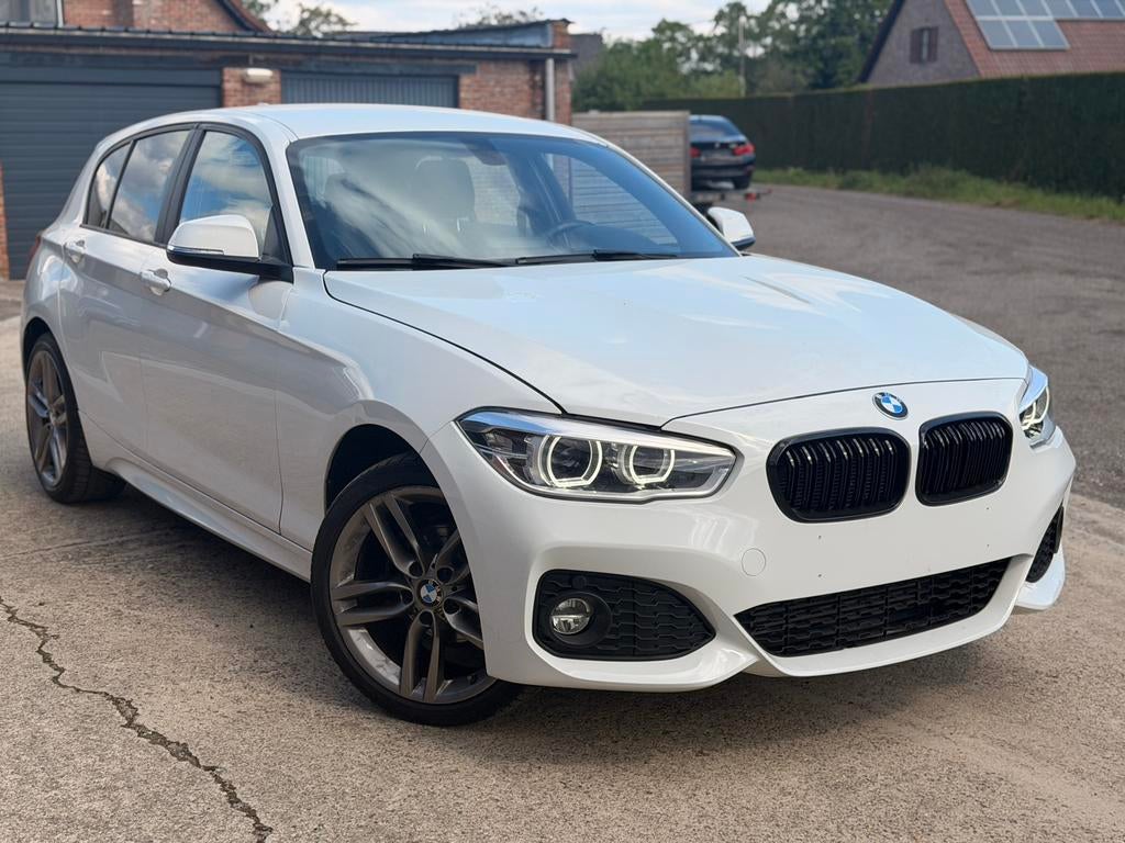 BMW 1 SERIE 118i✅BENZINE M PACK LED GARANTIE AIRCO ALCANTARA, Auto's, BMW, 100 kW, 1498 cc, 110 g/km, Alcantara