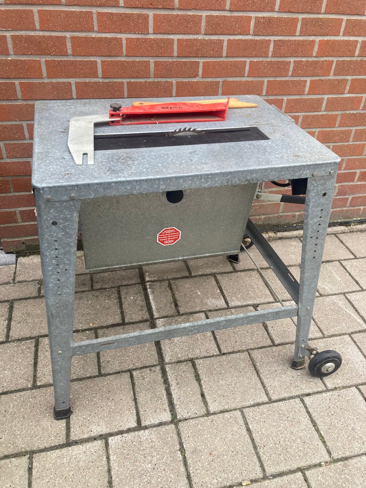 Scie à table, ATIKA, 1200 watts ou plus, 30 à 70 mm, Comme neuf, Enlèvement