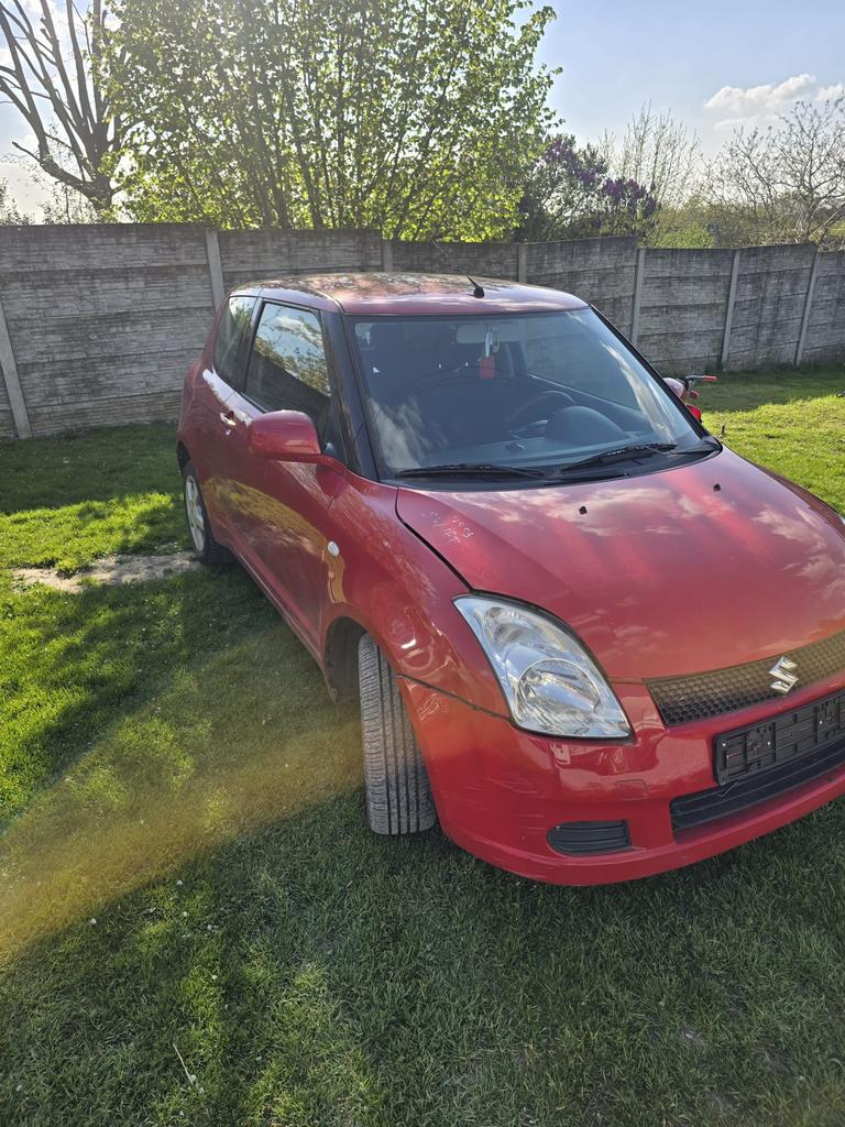 Suzuki Swift 1300i, Autos, Particulier, Achat, Swift