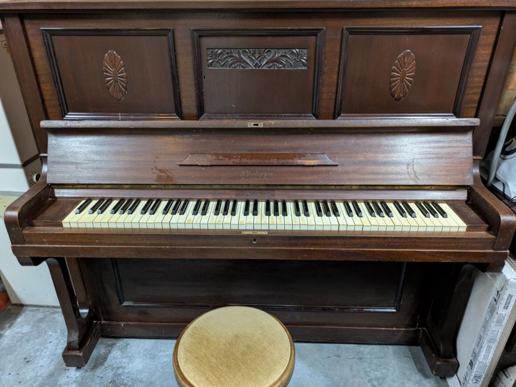 Antieke/retro Philipss pianette piano – mooie houten kast –, Muziek en Instrumenten, Piano's, Ophalen, Gebruikt, Bruin, Piano