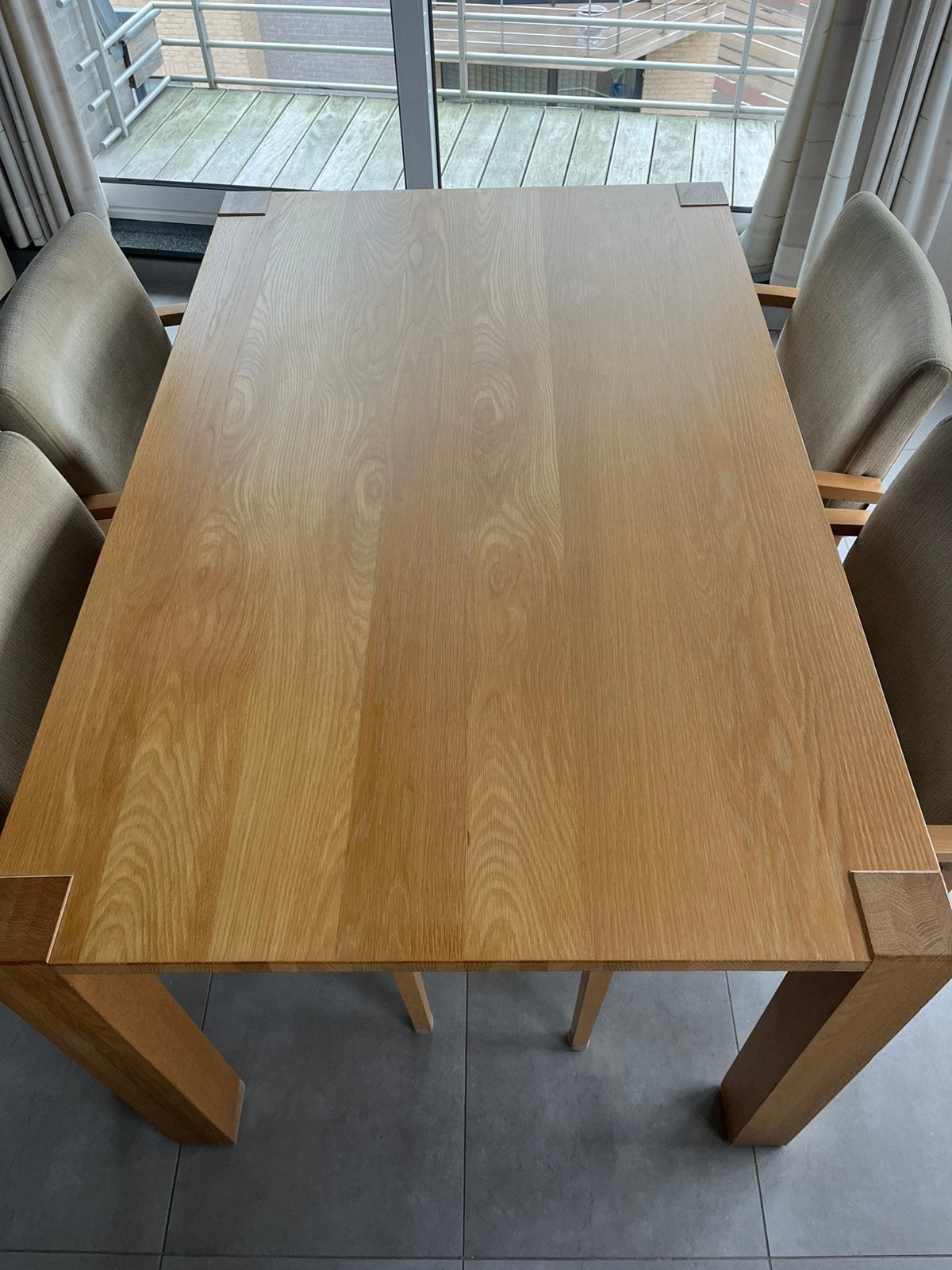 Eettafel met 4stoelen, Huis en Inrichting, Ophalen, Zo goed als nieuw