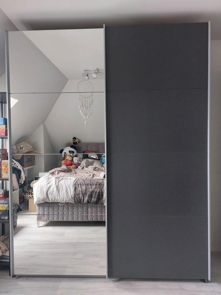 Kleerkast met spiegel 1 m 80 x 2 m 30, Huis en Inrichting, Kasten | Kleerkasten, Ophalen, Met deur(en), 150 tot 200 cm, Zo goed als nieuw