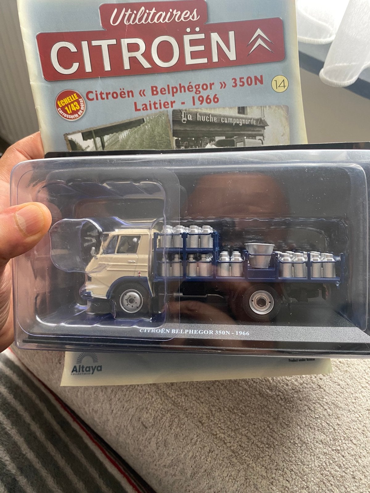 Citroën Belphegor Dairy 1966 1:43, Hobby en Vrije tijd, Ophalen of Verzenden, Zo goed als nieuw