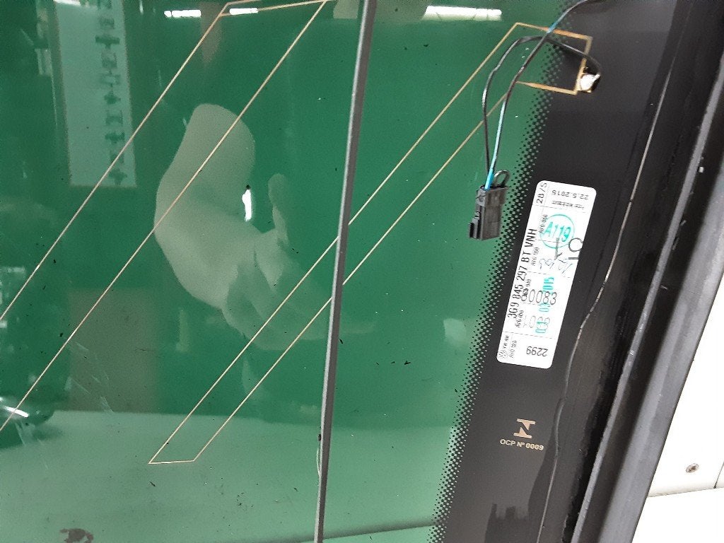 VITRE LATERALE ARRIÈRE GAUCHE Passat Variant (3G5), Autos : Pièces & Accessoires, Volkswagen, Mevr. I. Hauben, Utilisé, Rue de l'Espoir 34 34
4030  GRIVEGNÉE, BE