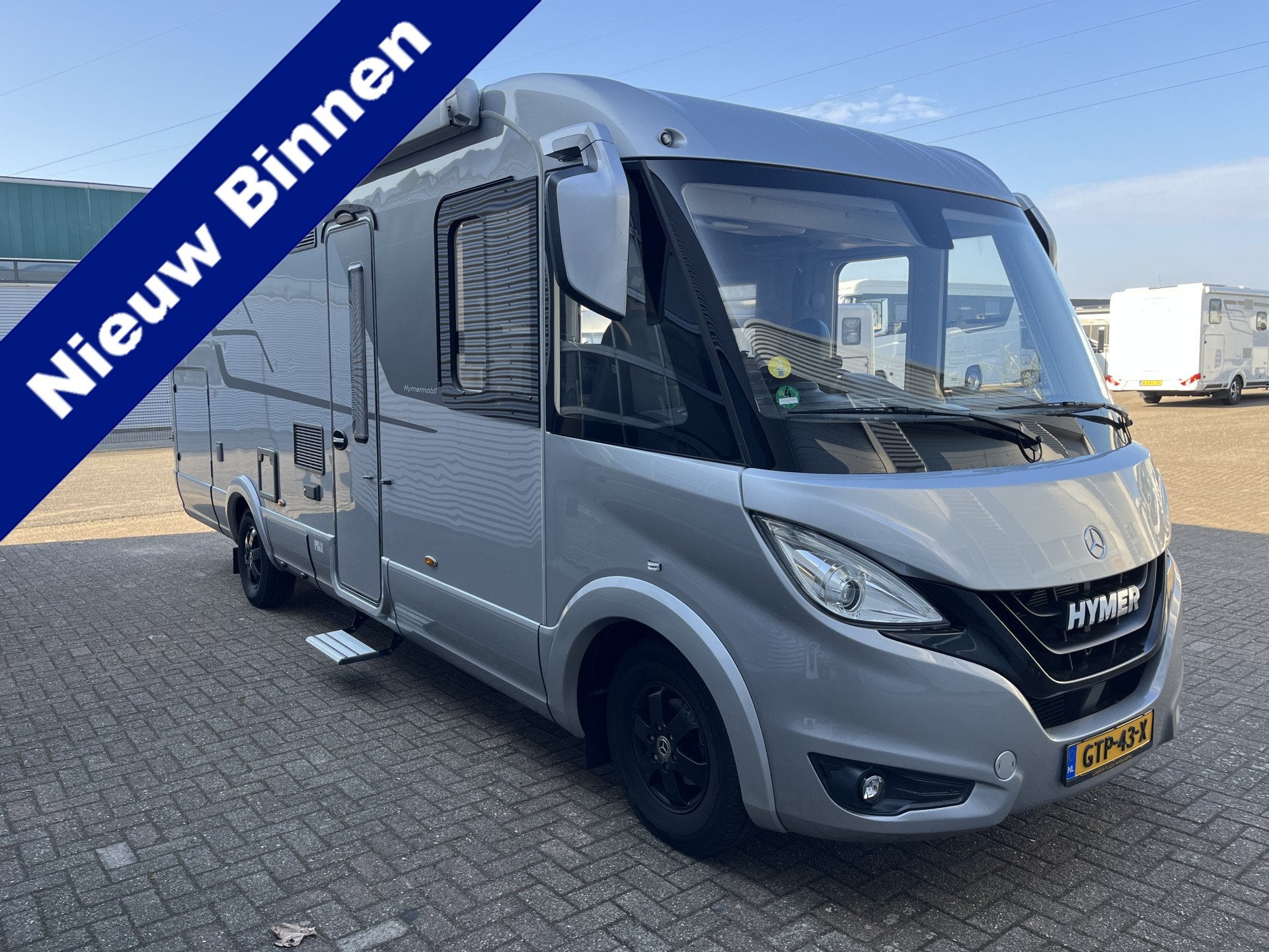Hymer B 780 ML i Mercedes Aut Hefbed Levelsysteem ALDE, Caravans en Kamperen, Galliersweg 39
5349AT  OSS, NL, 7 tot 8 meter, Diesel