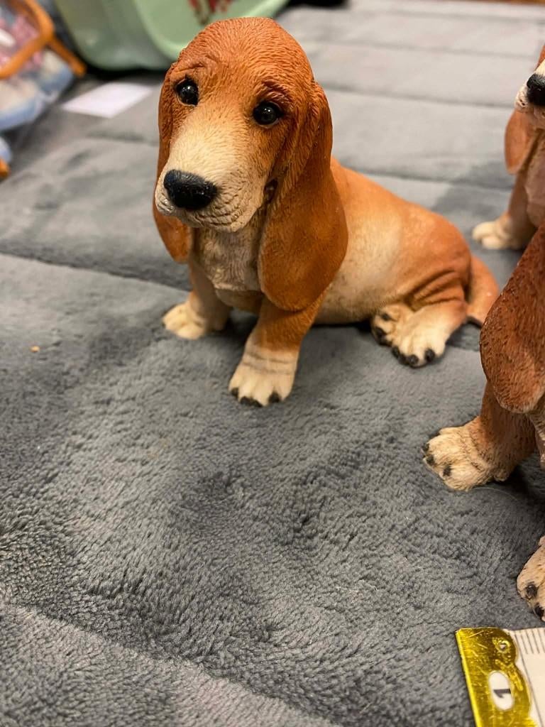 Beeldje Basset aan outletprijs., Ophalen of Verzenden, Nieuw