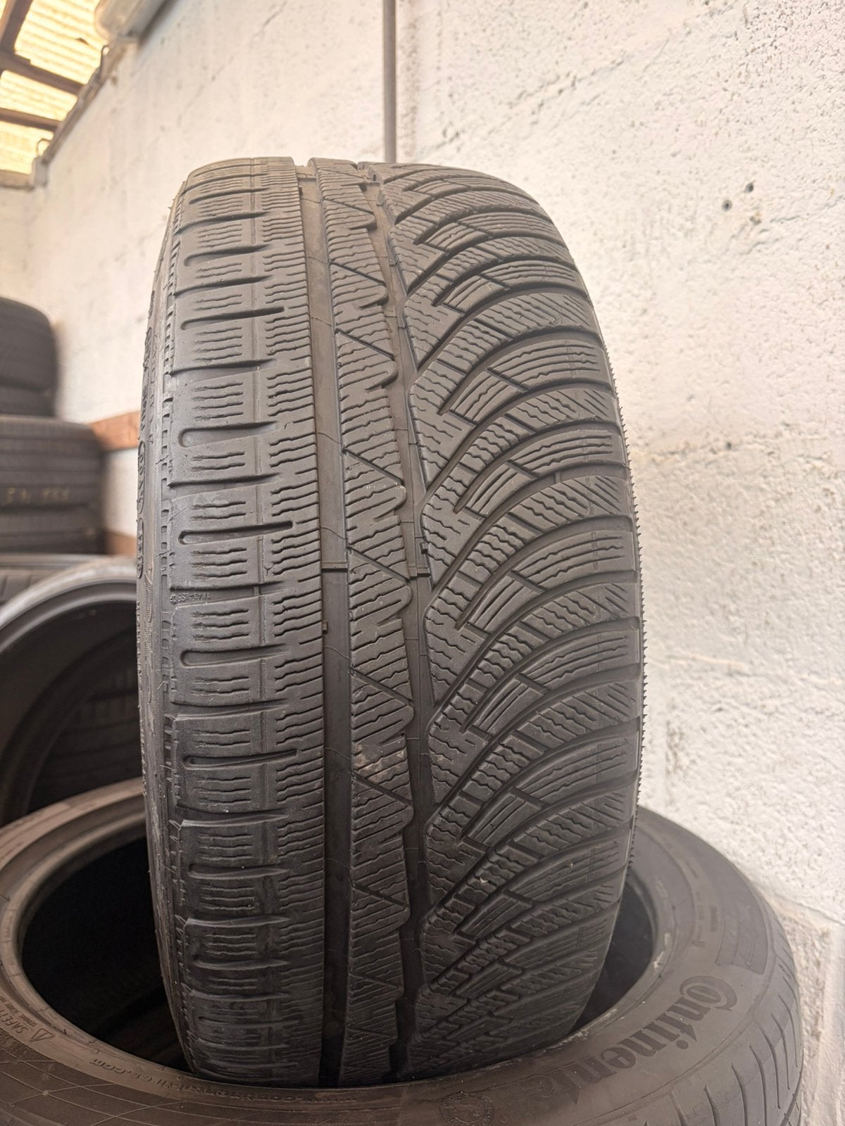 225 40r19 Michelin avec montage et équilibrage, Ophalen, Gebruikt
