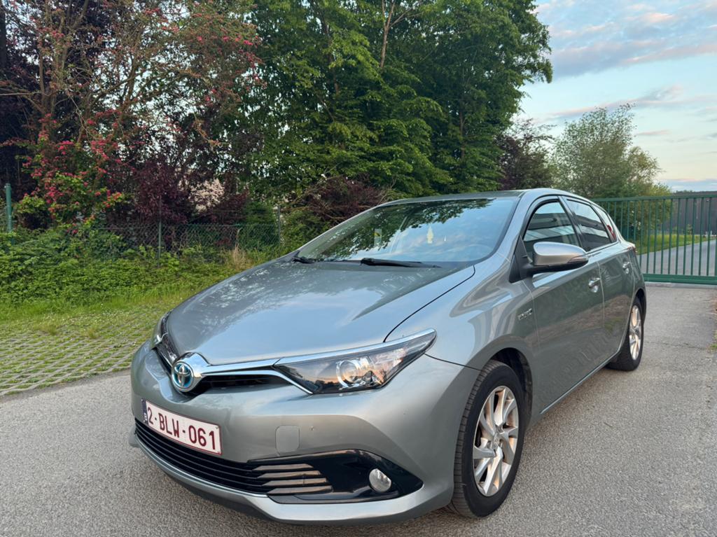 Toyota Auris 1.8i HSD / Hybride / Automatique/ Camera/ Full, Autos, Toyota, Achat, Euro 6, Entreprise, Entretenue par le concessionnaire