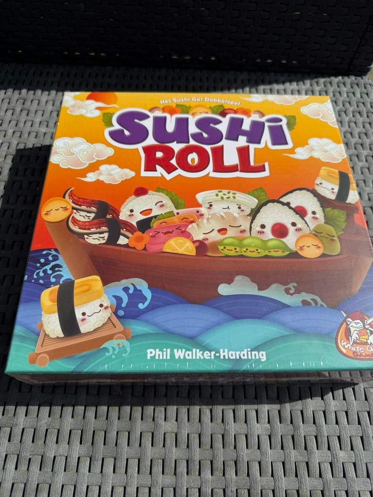 Jeu de plateau familial Sushi Roll, Trois ou quatre joueurs, Enlèvement ou Envoi, Neuf