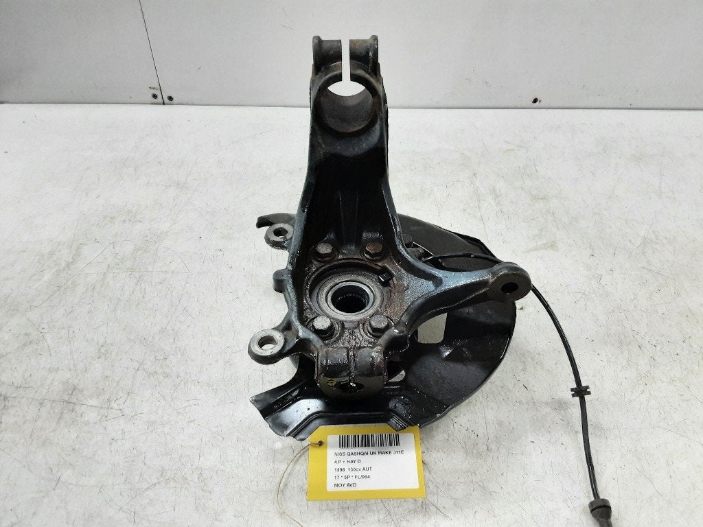 WIELNAAF RECHTS VOOR Nissan Qashqai (J11) (01-2013/01-2021), Auto-onderdelen, Gebruikt, Germany@nissan-services.eu, Kronenweg 38
50389  Wesseling, DE