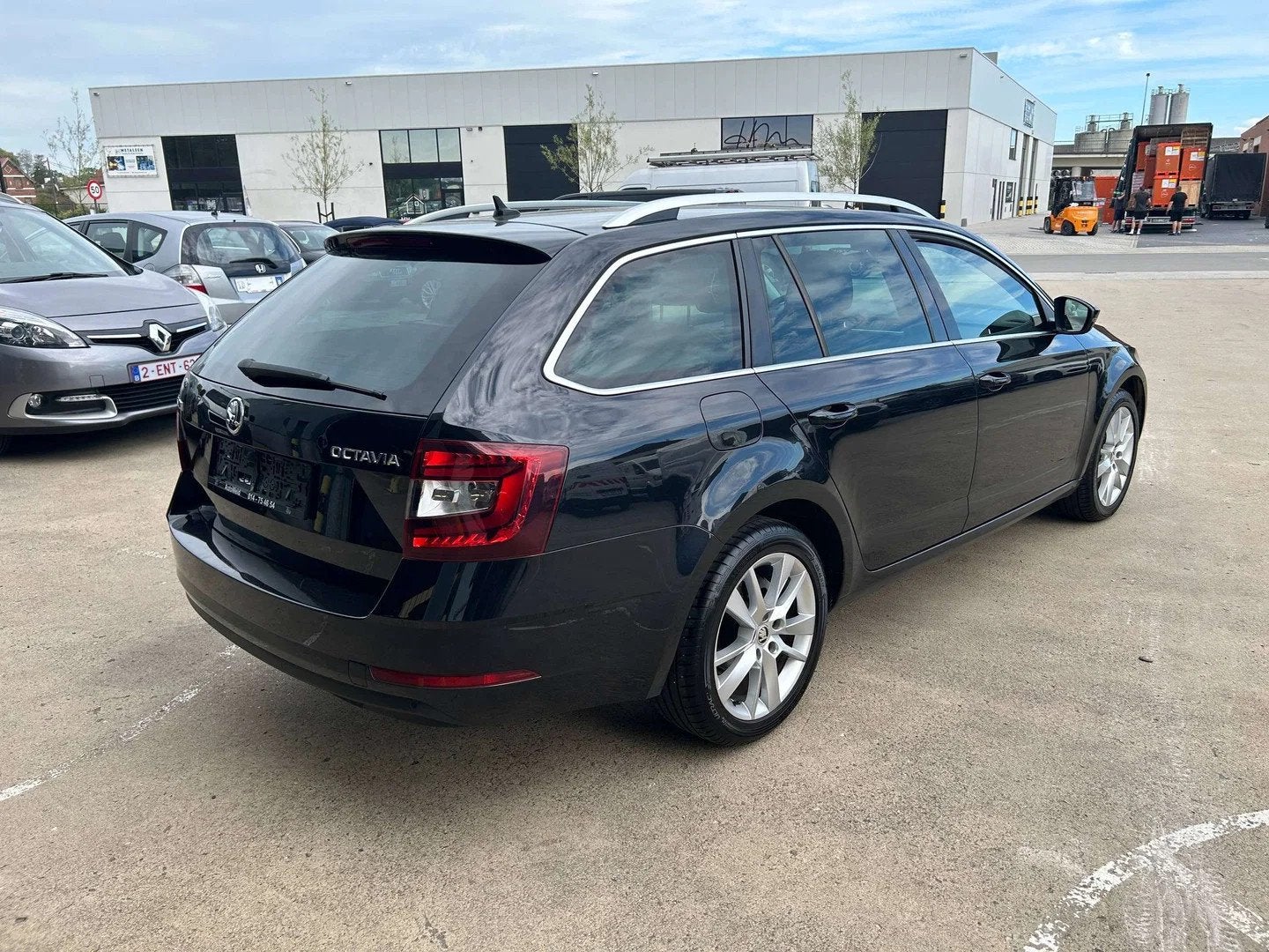 Skoda Octavia Octavia SW 1.0 TSI virtuele cocpit zie foto's, Auto's, Gebruikt, Zwart, 5 deurs, 3 cilinders