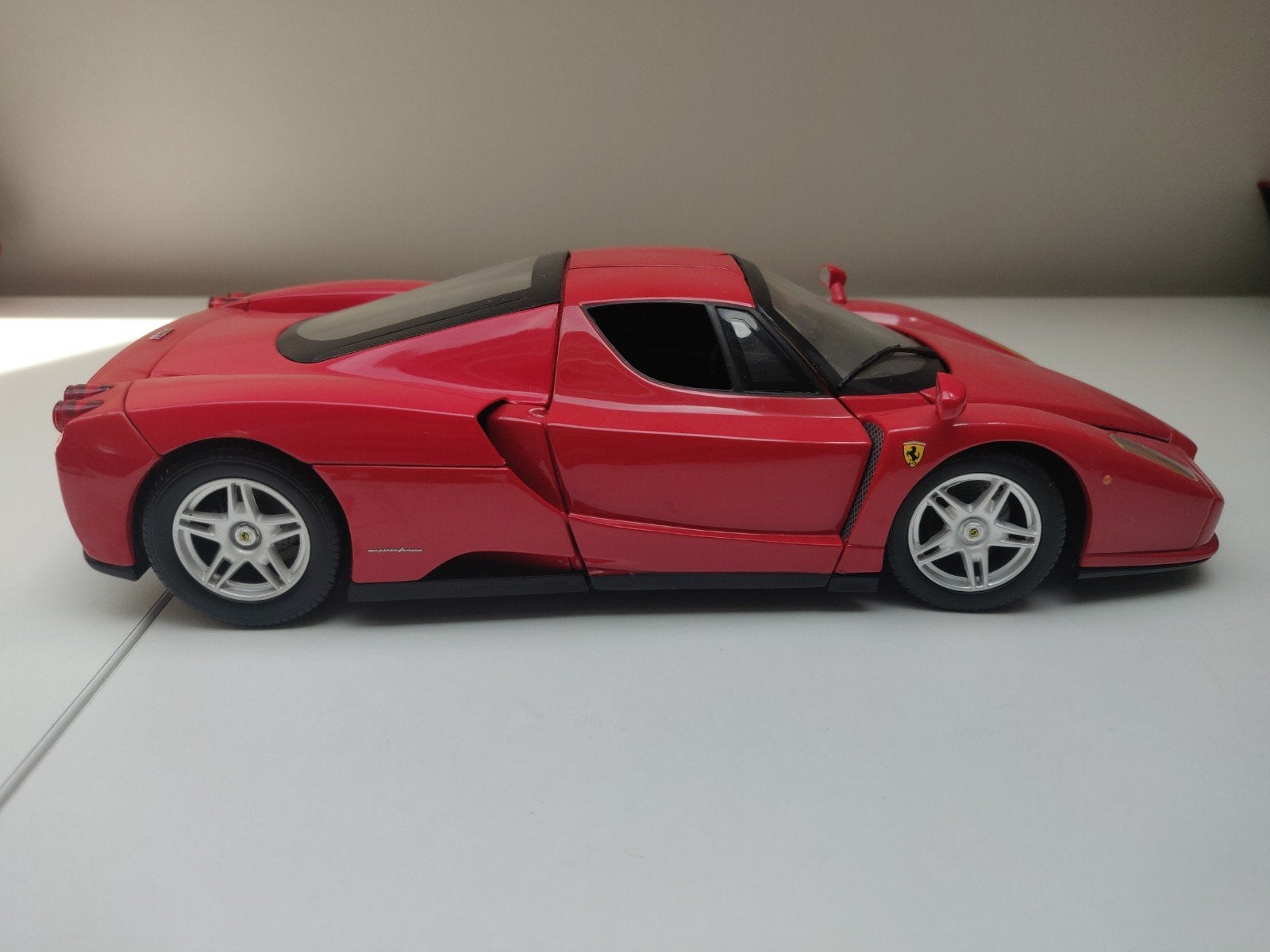 Hot Wheels - Ferrari Enzo (2002) - 1/18, Ophalen of Verzenden, Zo goed als nieuw, Auto, Hot Wheels