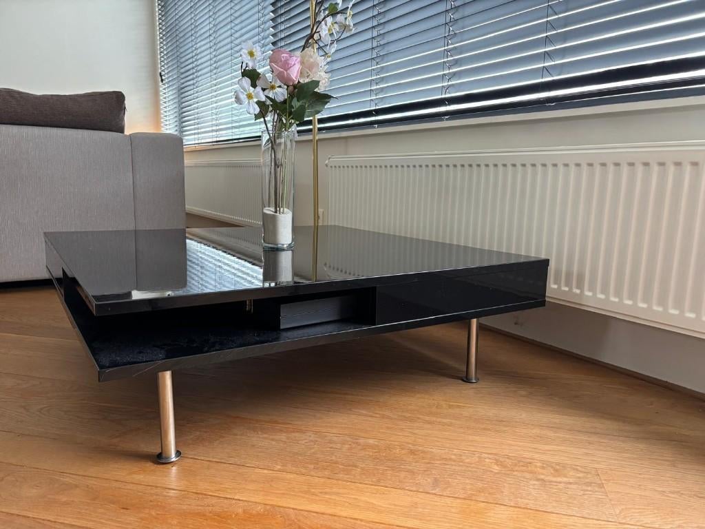 TE KOOP - SALONTAFEL - l95 x b95 x h31, Ophalen, Gebruikt