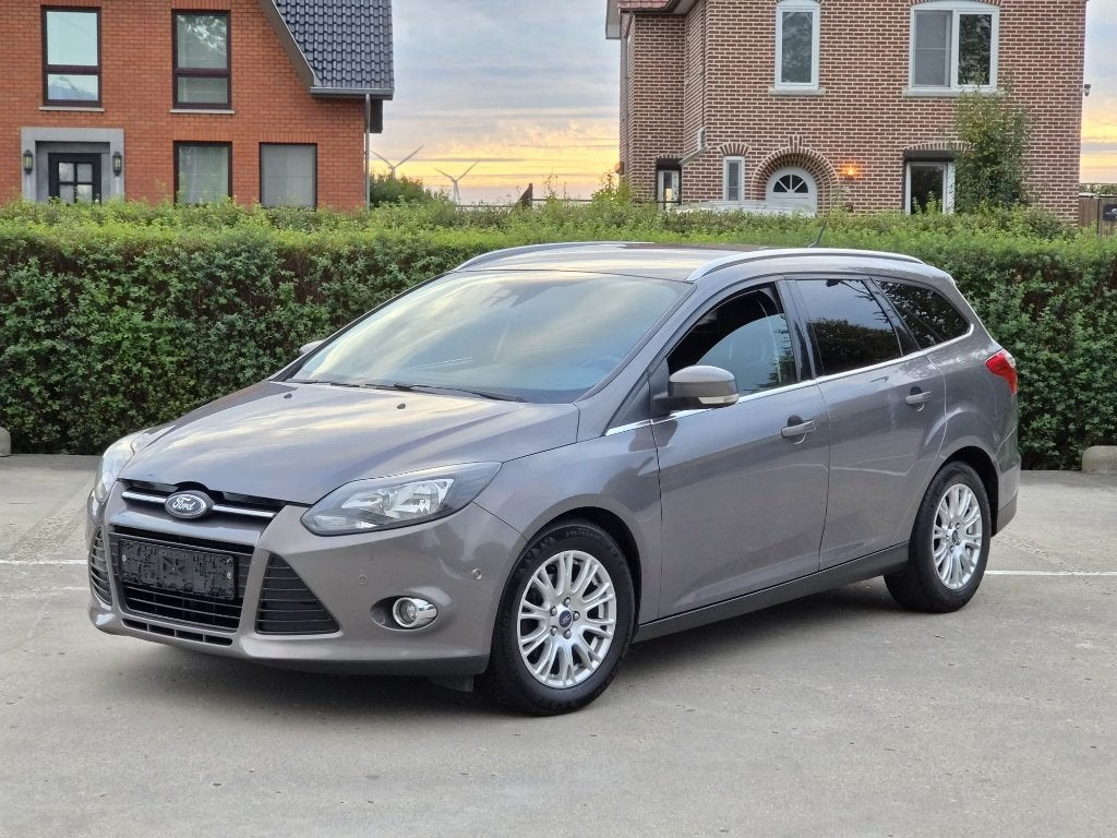 Ford fucus 1.6 diesel jaar 2011 euro4, Auto's, Zwart, Bruin, 1600 cc, 5 deurs