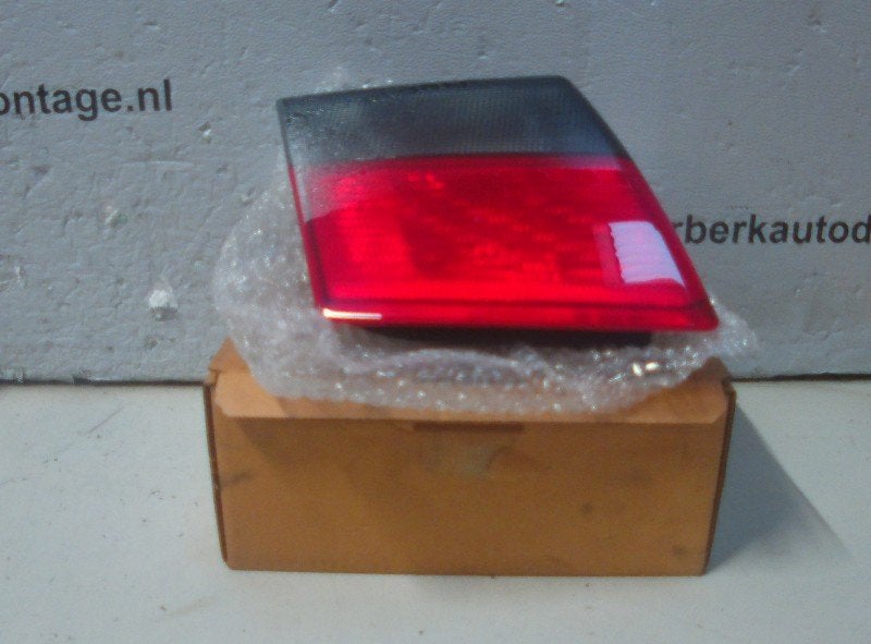 ACHTERLICHT LINKS ACHTERKLEP Saab 9-5 (YS3E) (5149810), Saab-de-info@saabgroup.com, Marienbergstraße  96
90411  Nürnberg, DE, Nieuw