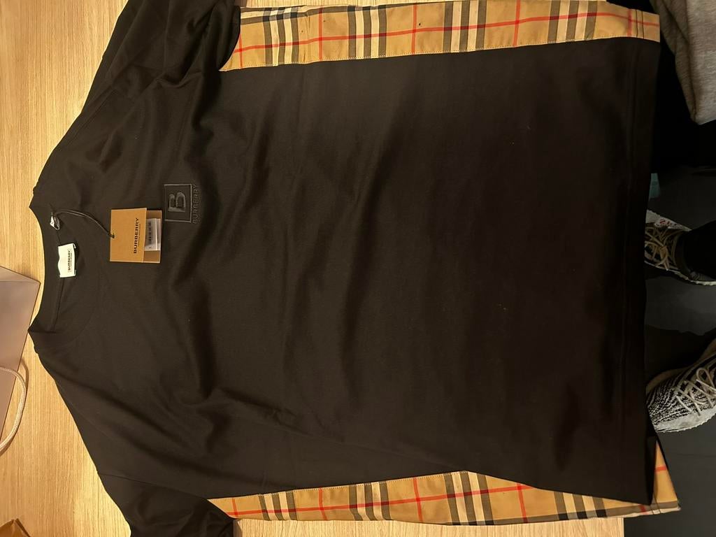 Burberry t shirt zwart, Verzenden, Zo goed als nieuw, Zwart