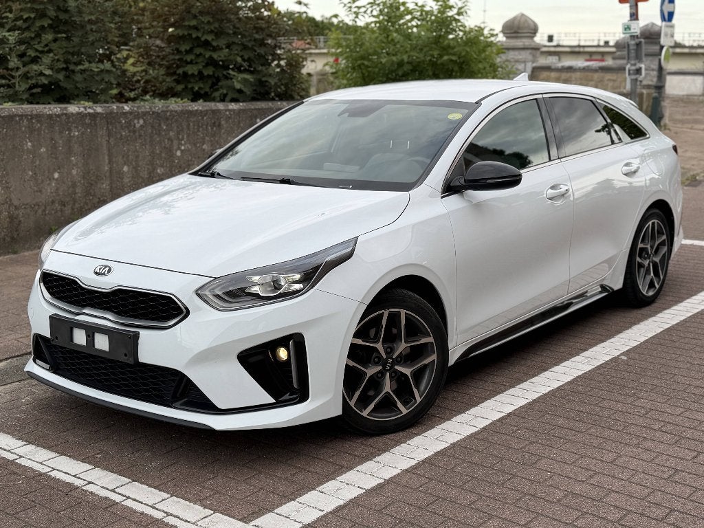 Kia ProCeed GT-Line 1.6D 136PK Euro6d Navi Camera, Auto's, Kia, Stof, https://public.car-pass.be/vhr/3bd6ab5e-a713-4ebb-9161-c0c811246855