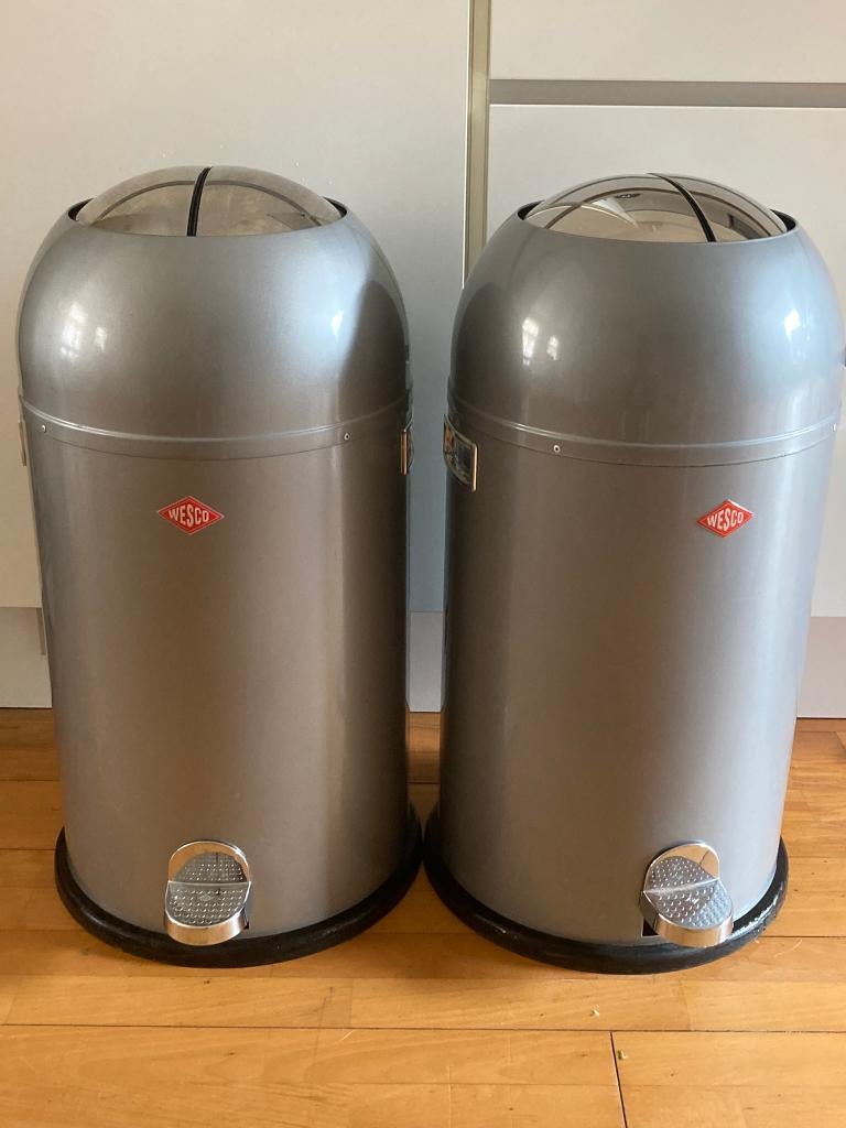 Lot de 2 poubelles Wesco Kickmaster 33 L, Maison & Meubles, Enlèvement, Utilisé