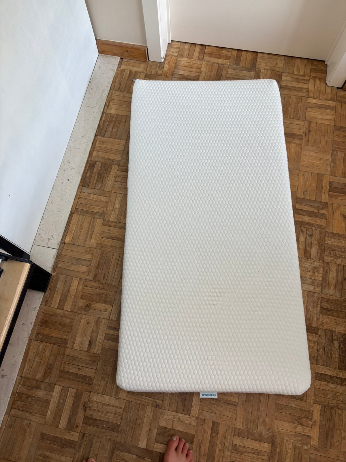 Ikea babybed + aerosleep essential matras, Ophalen, Zo goed als nieuw