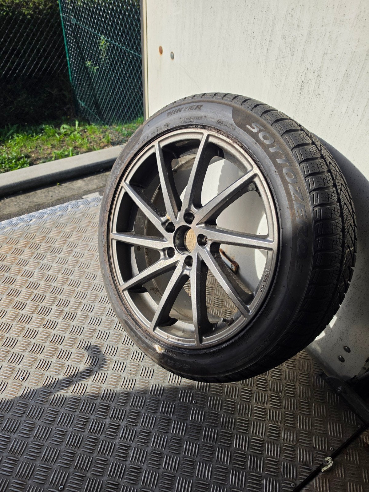 Jantes 19 pouces CLASSE V + pneus Pirelli comme neufs, Pneus et Jantes, Véhicule utilitaire, Utilisé, Pneus hiver