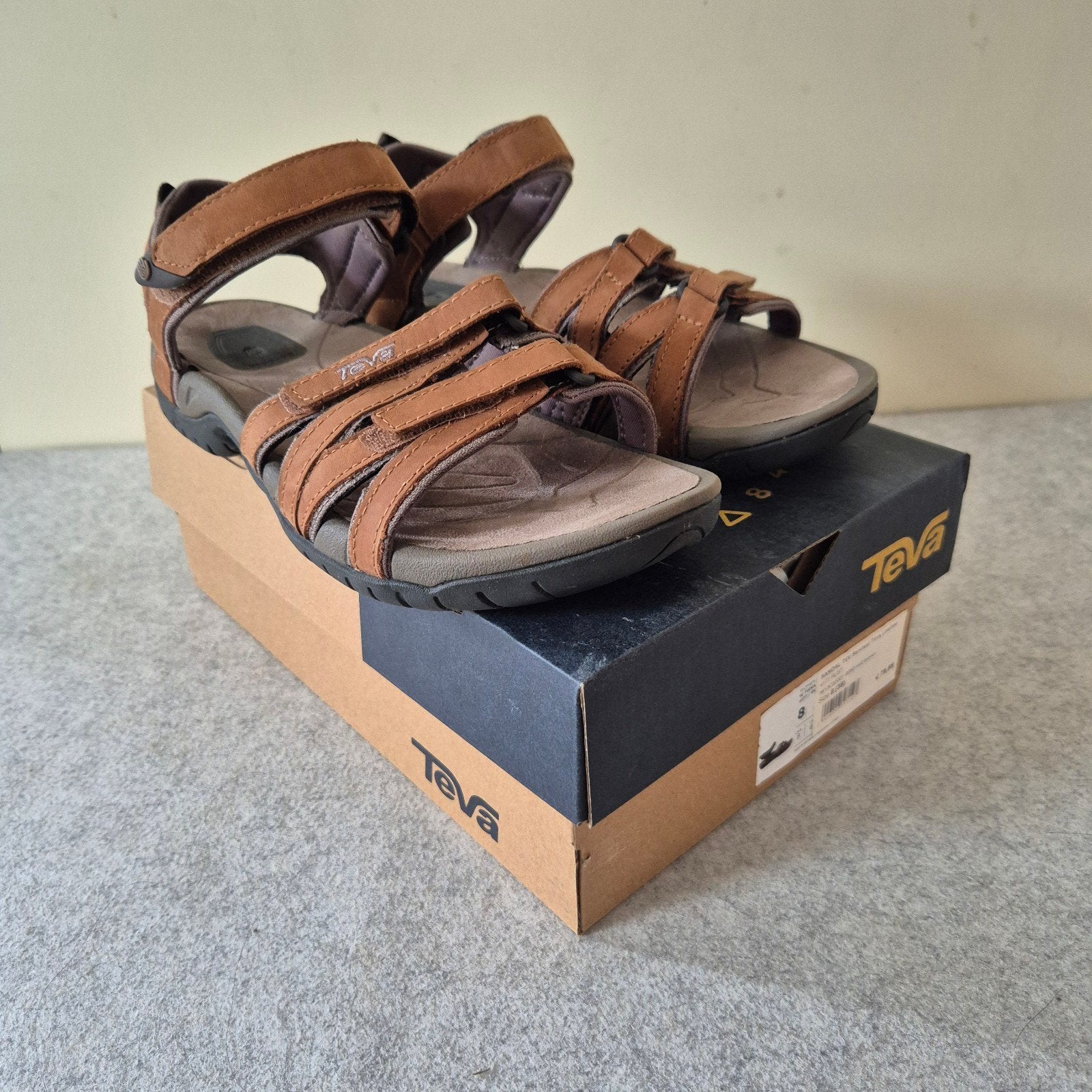 Teva sandalen maat 39, Tirra leder, Kleding | Dames, Ophalen of Verzenden