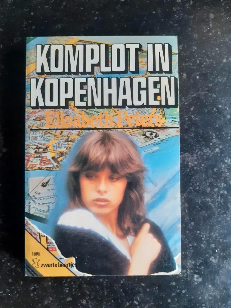 Elisabeth Peters - Komplot in Kopenhagen, Ophalen, Gelezen, Elisabeth Peters