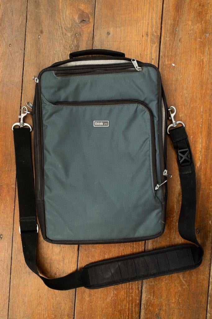 Think Tank laptoptas, Ophalen, 15 inch, Zo goed als nieuw, Schoudertas