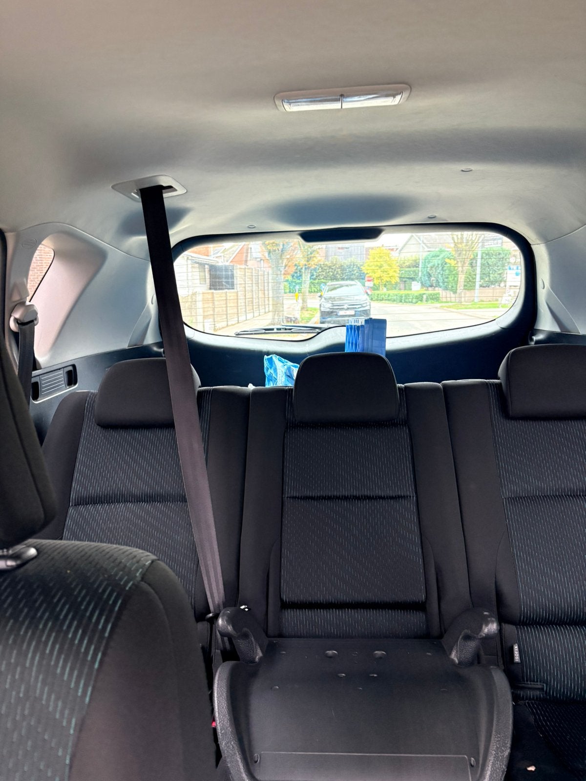 Toyota verso 2012 331000 km, 2 liter 126pk, Autos, Achat, 750 kg, Boîte manuelle, Noir