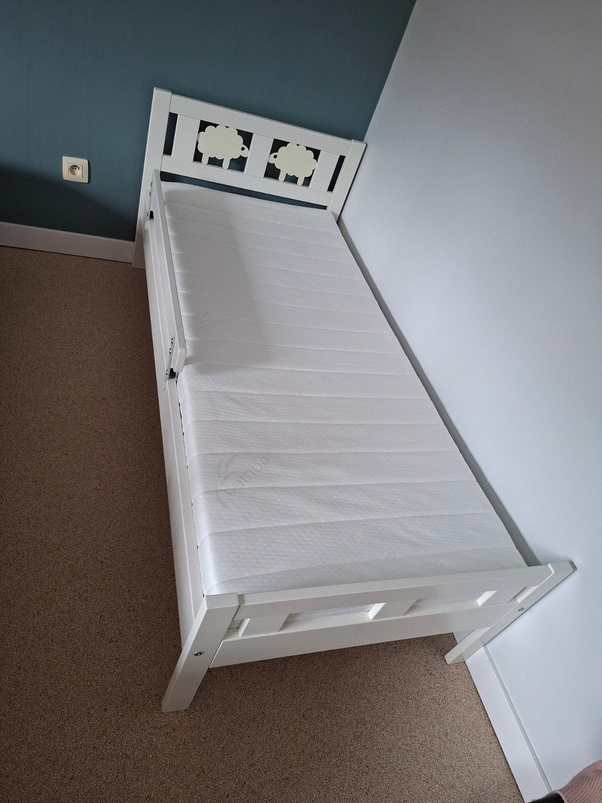 Peuterbed Kritter Ikea met nieuwe matras, Kinderen en Baby's, 70 tot 85 cm, 140 tot 160 cm, Zo goed als nieuw, Ophalen