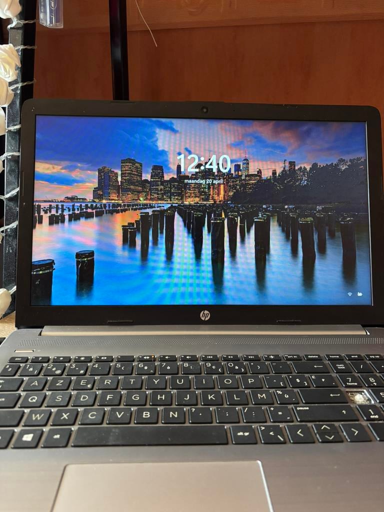 Laptop HP+oplader, Ophalen, Zo goed als nieuw