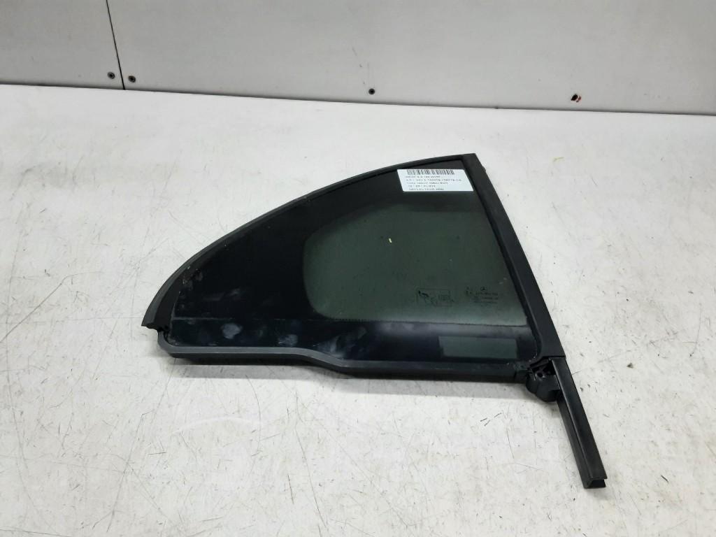 VITRE ARRIERE DROITE Mercedes-Benz A (177.0), Mercedes-Benz, Mevr. I. Hauben, Utilisé, Rue de l'Espoir 34 34
4030  GRIVEGNÉE, BE