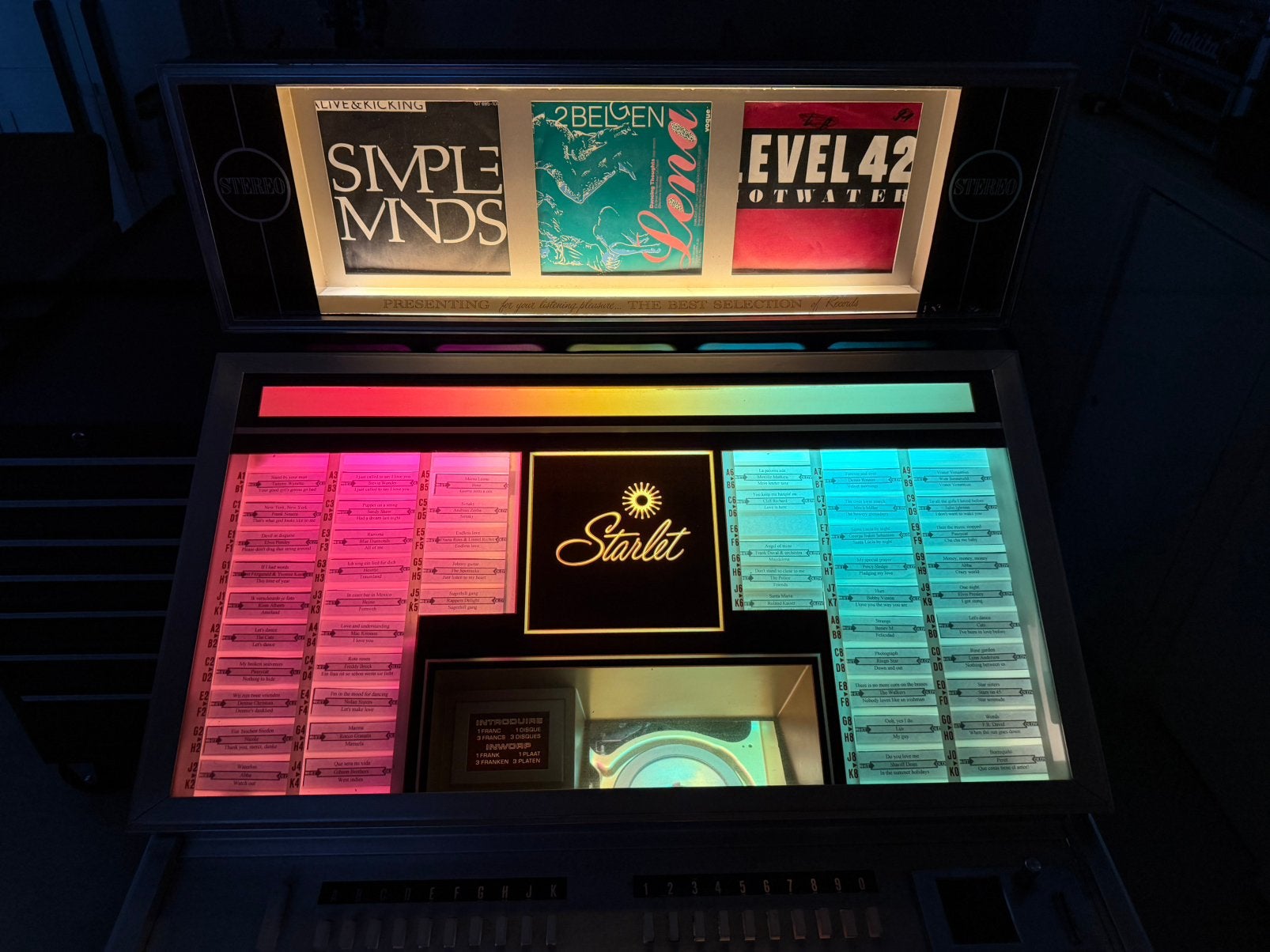 Rock-Ola jukebox 429, Starlet, Collections, Machines | Jukebox, Utilisé, Rock Ola, 1960 à 1970, Avec singles, Enlèvement