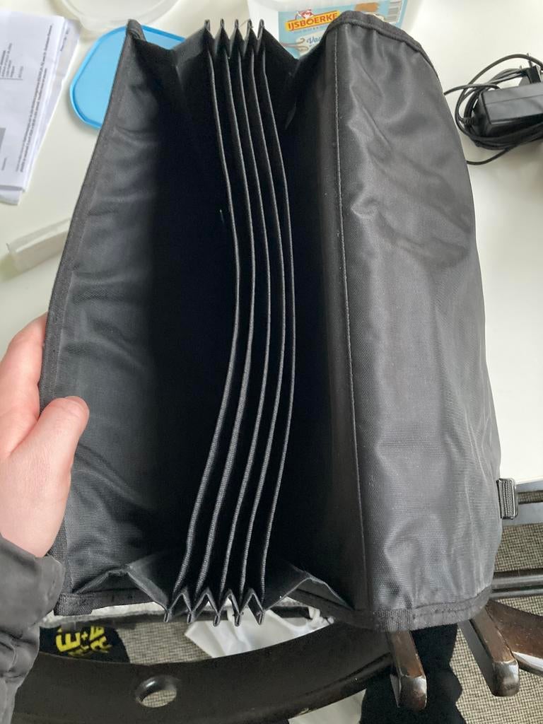 Pochette a documents Eastpak, Bijoux, Sacs & Beauté, Sacs | Sacs à dos, Enlèvement, Utilisé, Eastpak