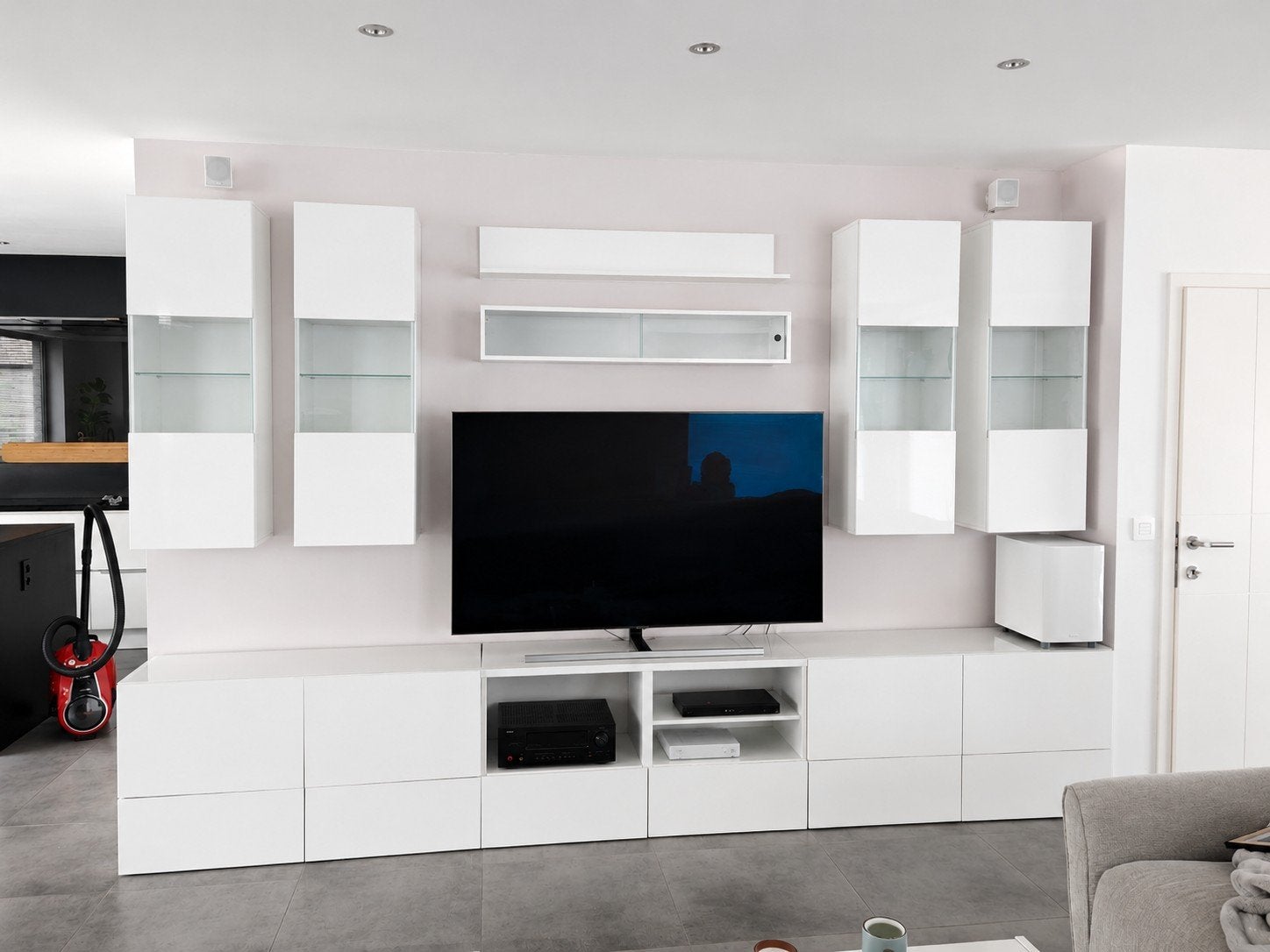 Wandmeubel TV meubel, Ophalen, Met deur(en), 300 cm of meer, Zo goed als nieuw