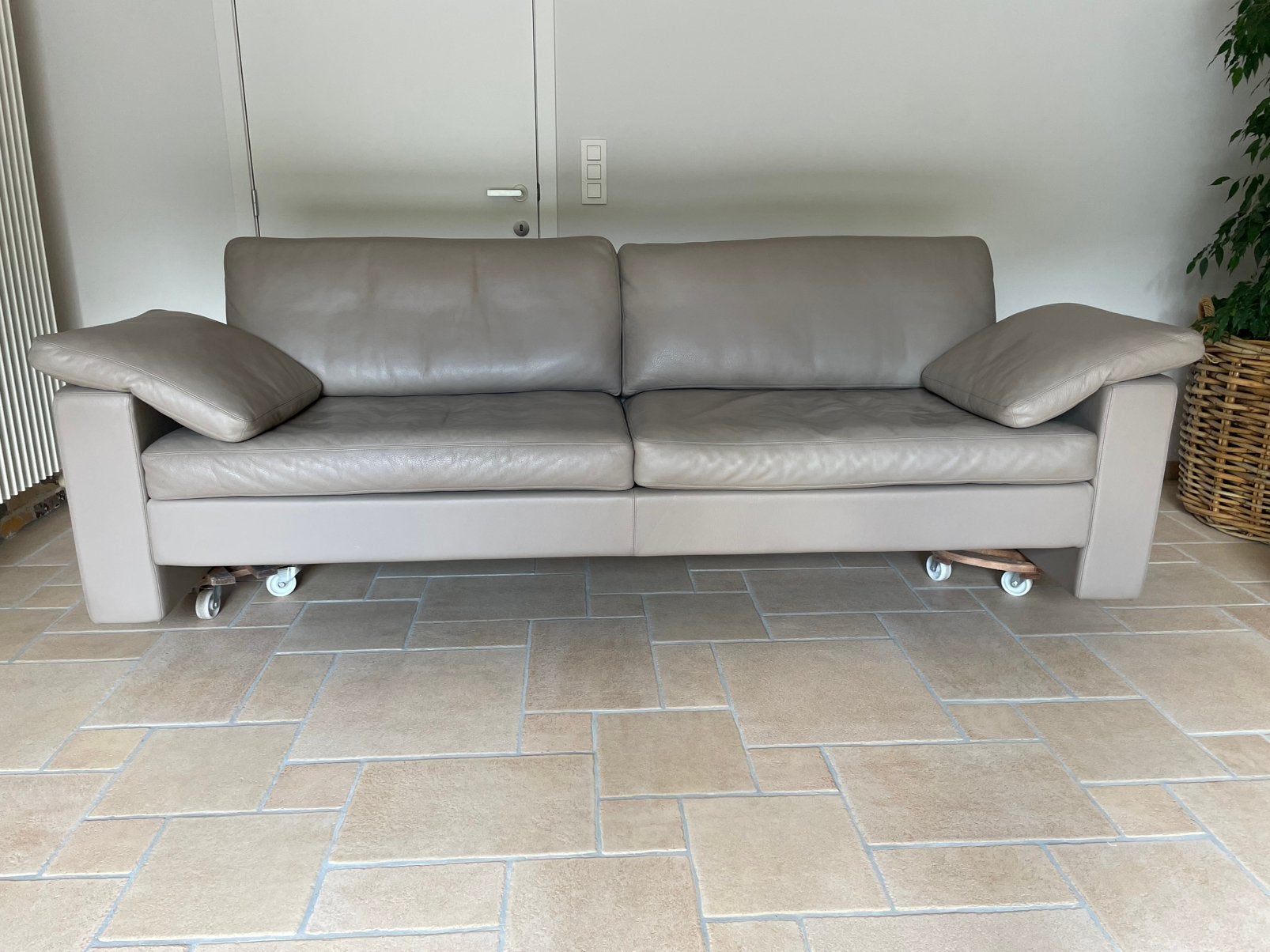 COR conseta design klassieker in leder, Huis en Inrichting, Ophalen, Zo goed als nieuw, 200 tot 250 cm, Leer