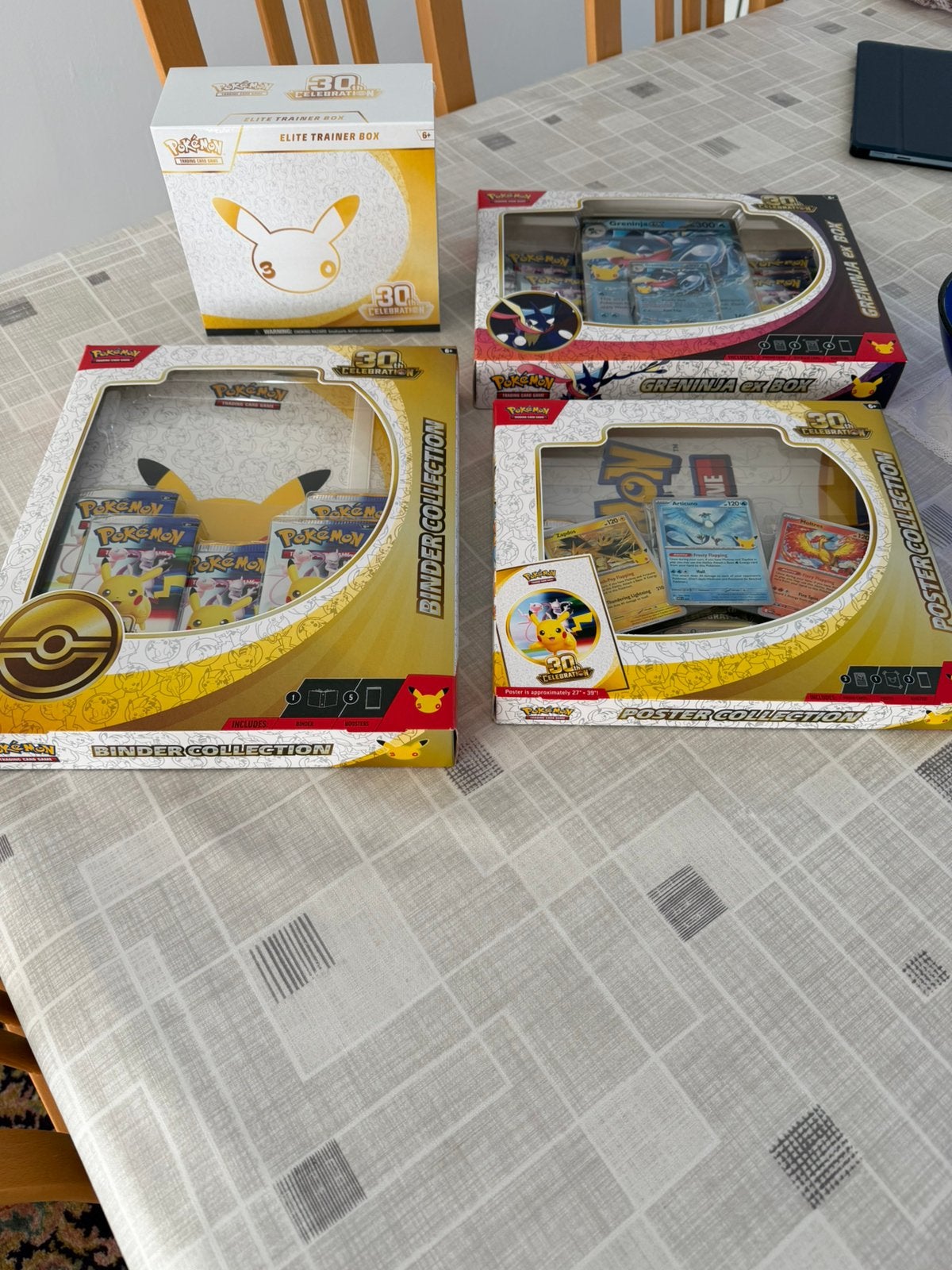 Pokemon 30th Celebration, Verzamelen, Ophalen, Nieuw