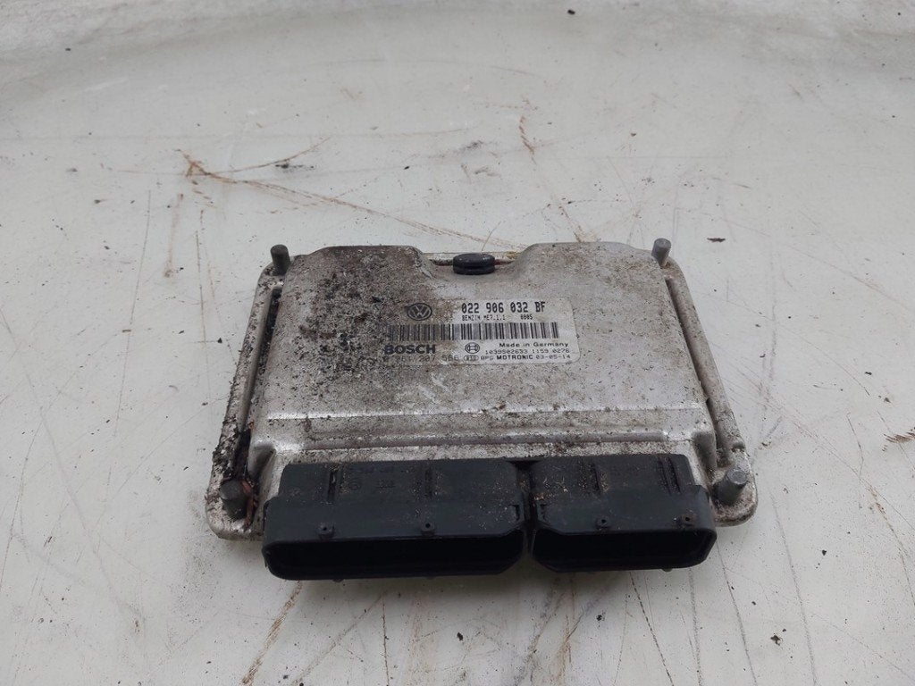 COMPUTER MOTOR Touareg (7LA / 7L6) (|022906032BF|), Robert Bosch AG, Gebruikt, Volkswagen, Robert-Bosch-Allee 1
74232  Abstatt, DE